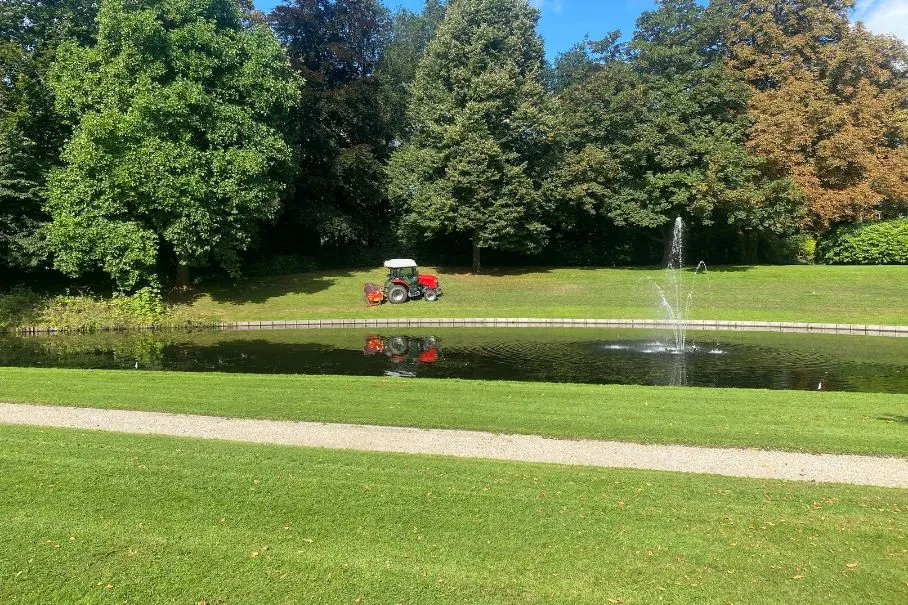 Graspistes en maaiwerkzaamheden